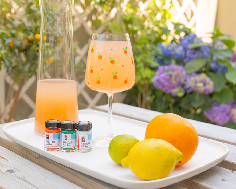 Aperitif pohár festése Marabu Porcelain & Glass fényes festékkel