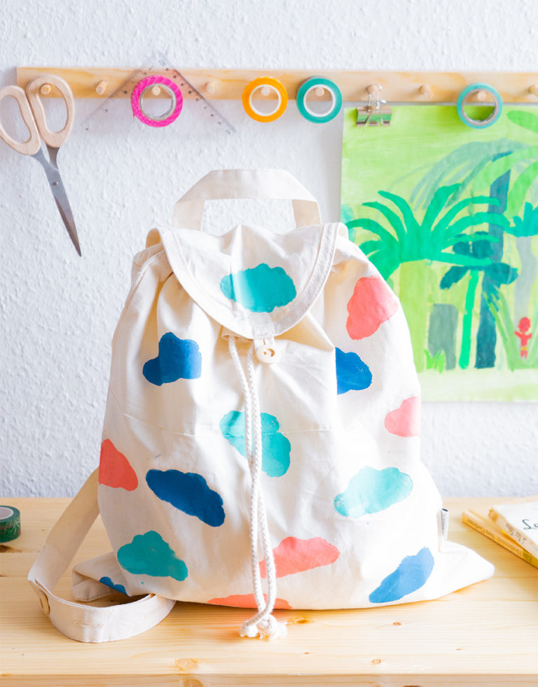 Felhős hátizsák Marabu Textil Print festékkel