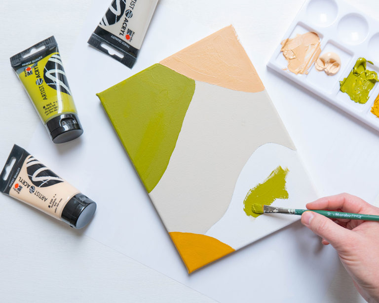 A formák kifestése Artist Acryl festékkel