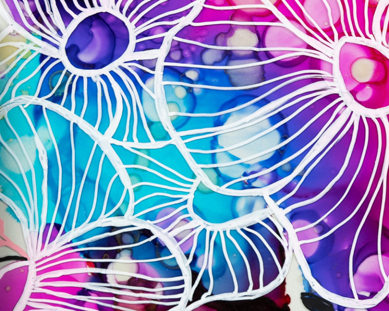 Virágos fluid art Marabu Alcohol Ink tintával és YONO markerrel
