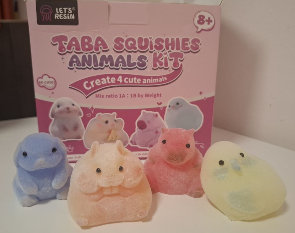 Let's Resin Squishy kezdő készlet - 4 cuki állatfigurával, 800 ml